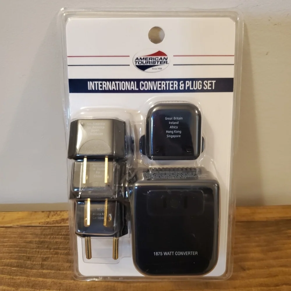 American Tourister Luggage Scale and Converter Set